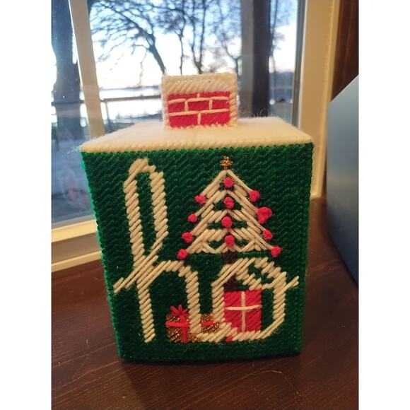 Vintage Needlepoint Tissue Cover Box Ho Ho Ho Christmas Holiday Cube Style Box - Picture 4 of 5
